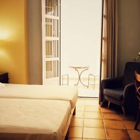 Hotel Veracruz Утрера Экстерьер фото