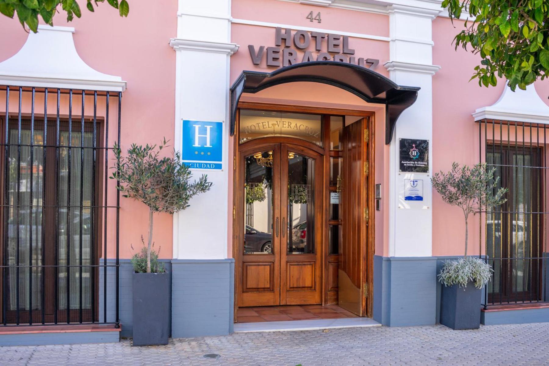 Hotel Veracruz Утрера Экстерьер фото