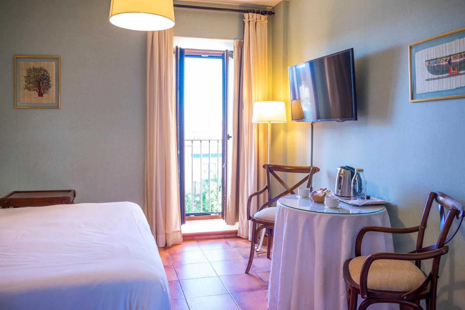 Hotel Veracruz Утрера Экстерьер фото