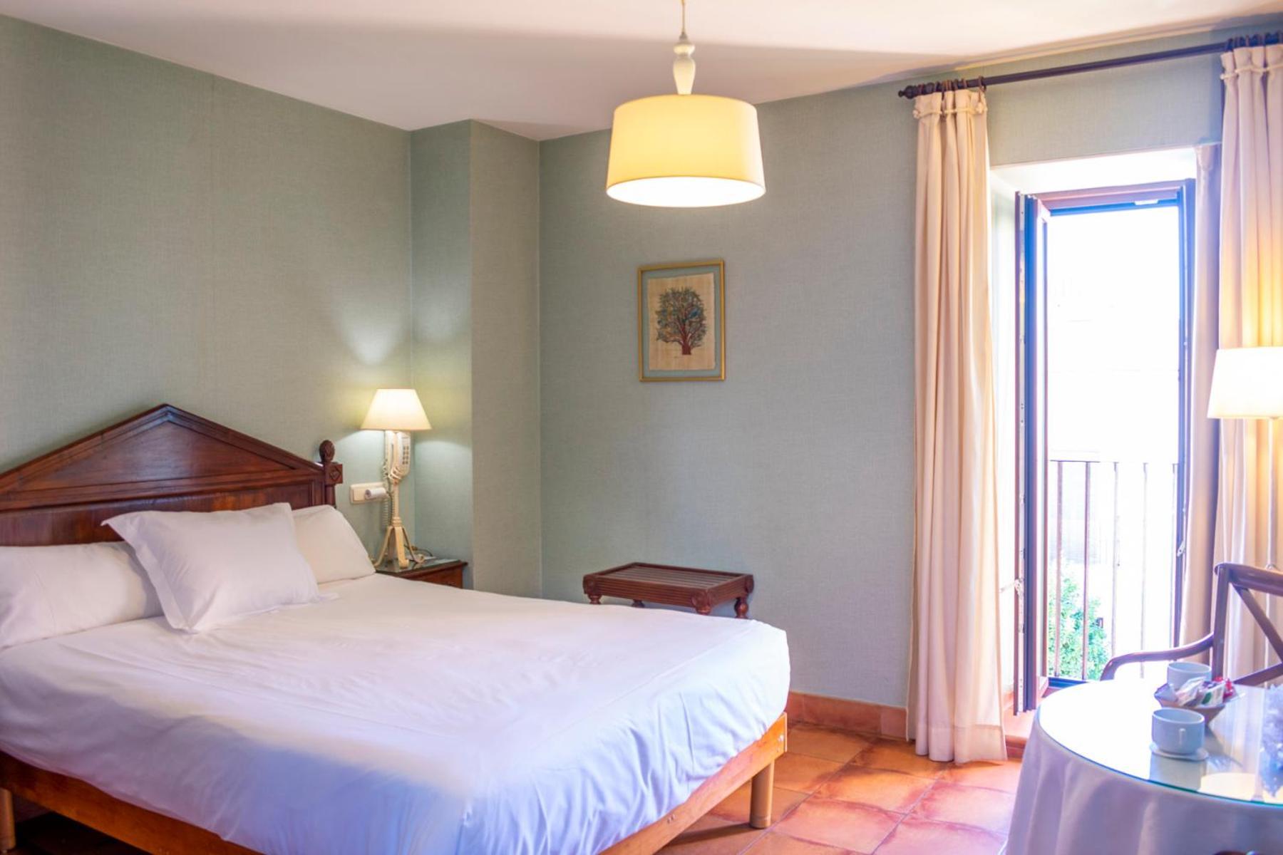 Hotel Veracruz Утрера Экстерьер фото